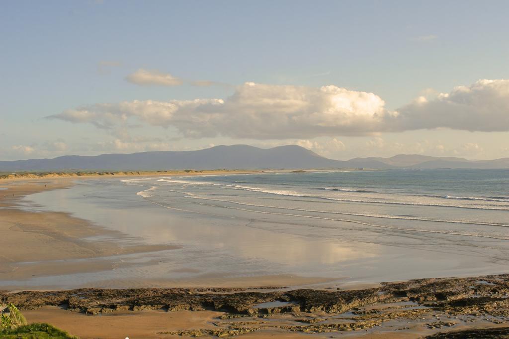 Oneills Apartments Ballyheige Exteriör bild